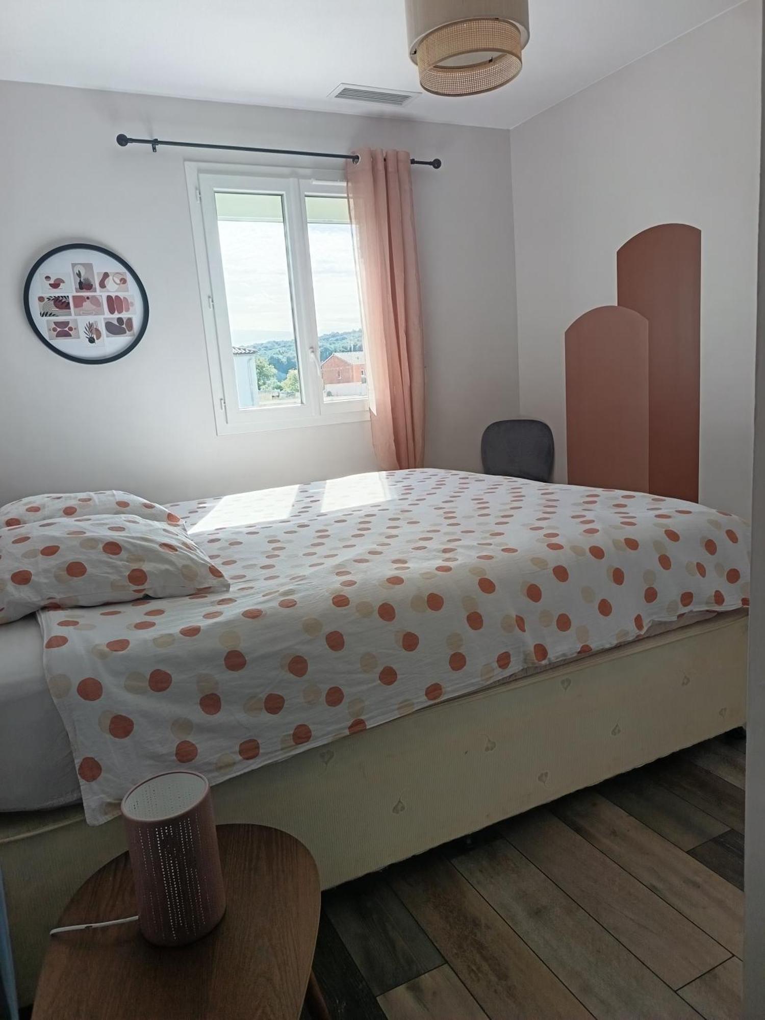 Sun Vallon Luaran gambar