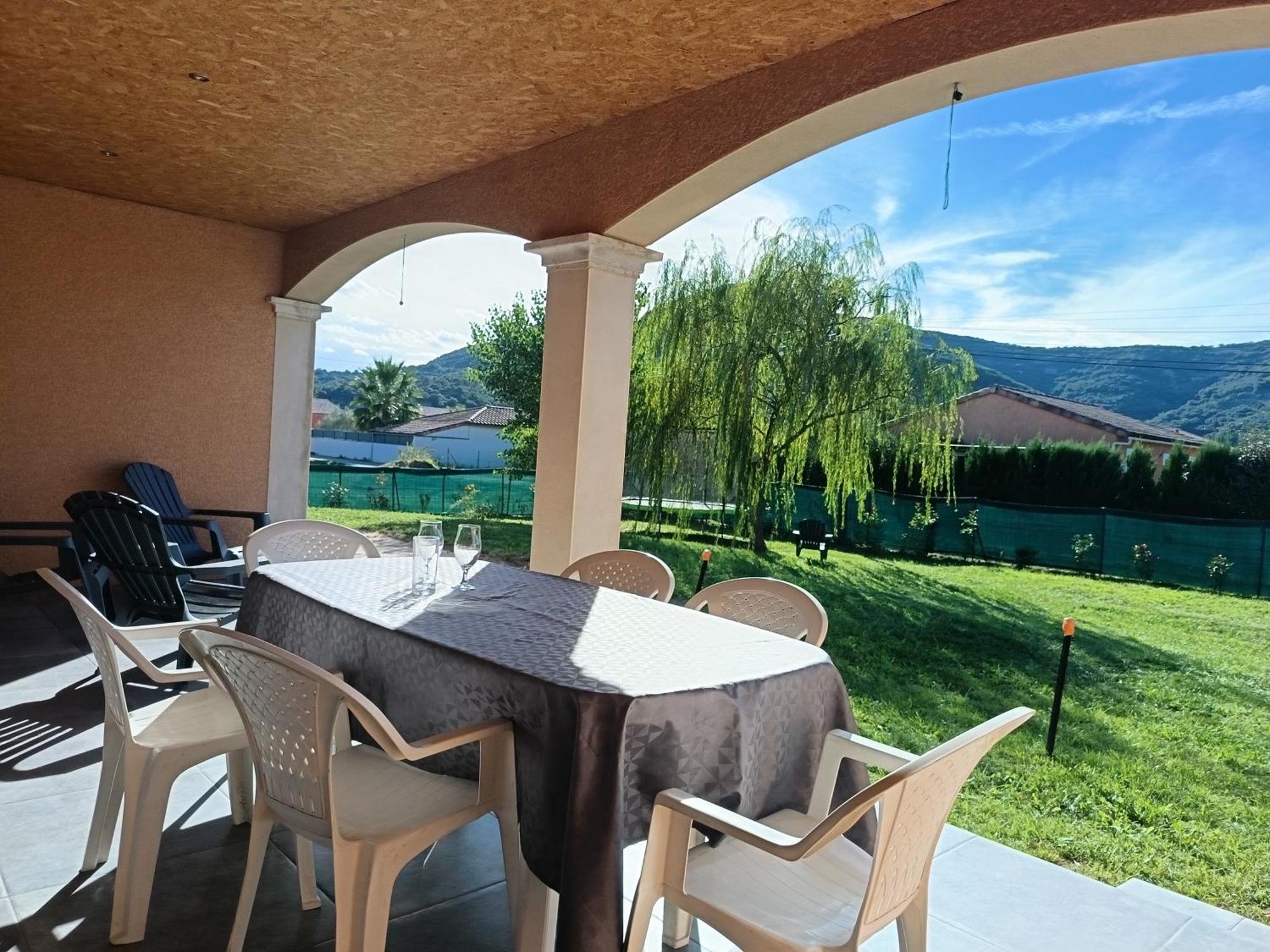 Sun Vallon Luaran gambar