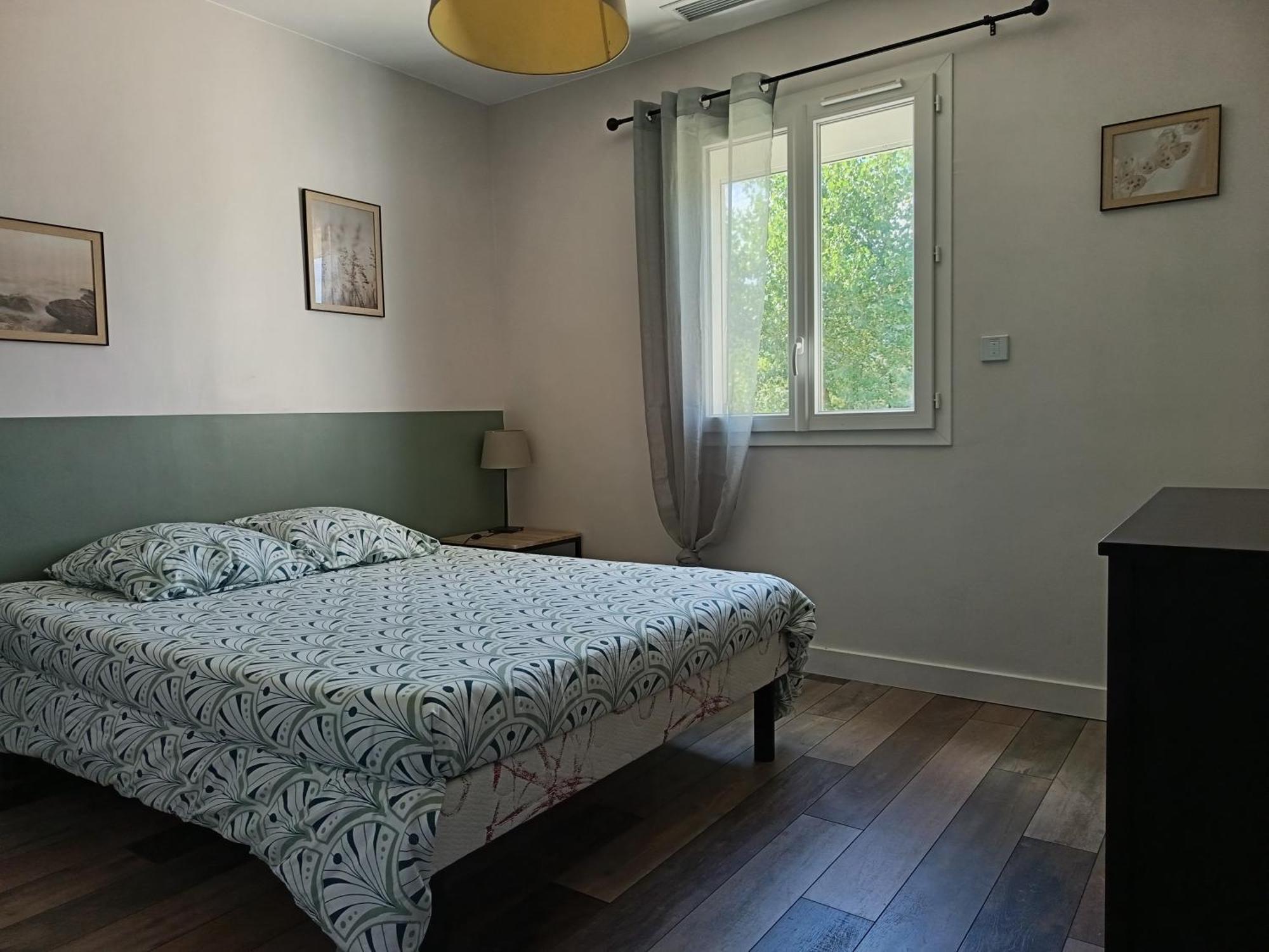 Sun Vallon Luaran gambar
